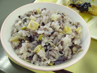 古代米入りかやくご飯
