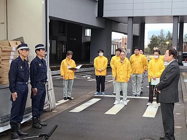 輪島市への支援物資搬送出発式1