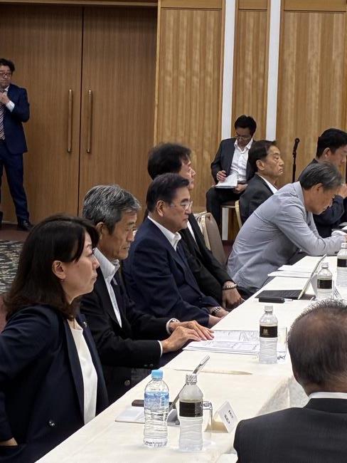 中核市市長会 プロジェクト会議、市長会議、総務大臣と中核市市長との懇談会の写真1