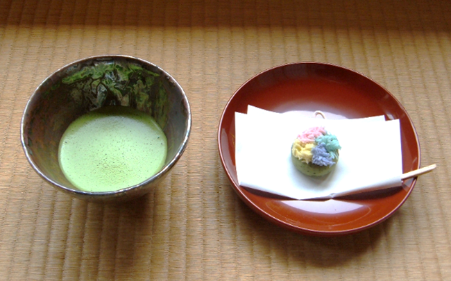 お茶とお茶菓子
