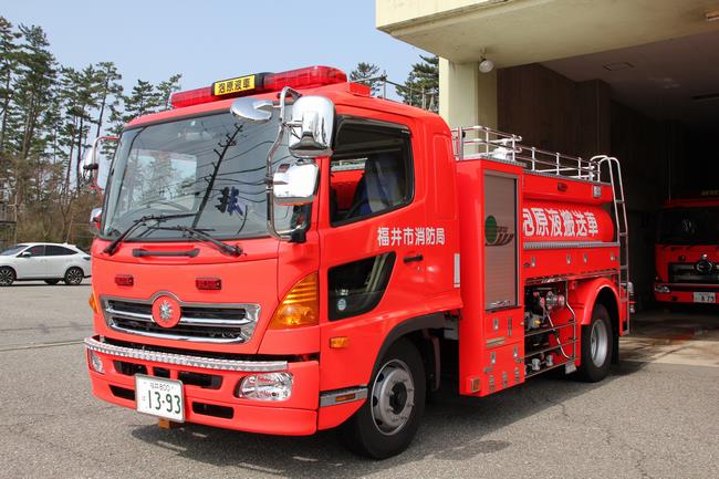 泡原液搬送車