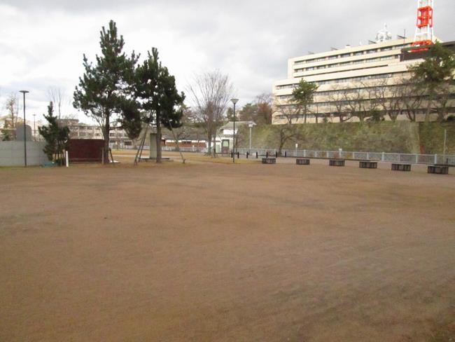 中央公園こどもの遊び場調整前2
